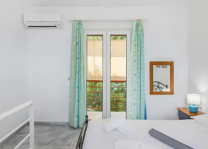 Miranda Apart-hotel Nikiana