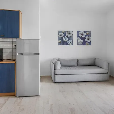 아파트호텔 Miranda 니키아나