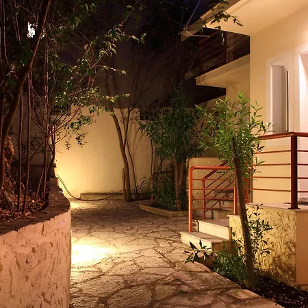 Miranda Aparthotel 3*